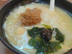 -灵芝妹子海鲜米线(瓦房店新玛特店)