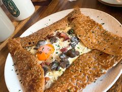 鸡蛋蘑菇熏肉荞麦可丽饼-RAC BAR(安福路店)