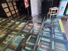 -钟书阁(松江泰晤士小镇店)