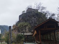 -高荡千年布依古寨旅游景区