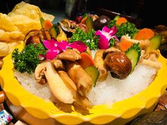 -老牌坊云南鱼豆花火锅(嵩山店)