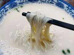 -雪琴面馆富安特色鱼汤面(城中花园店)
