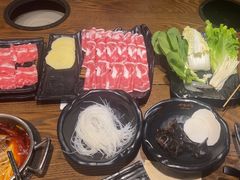 -呷哺呷哺 小火锅 (浦东新欧尚超市店)