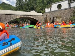 -安吉龙王山峡谷漂流