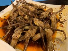 酱爆鸭舌-臻鲜燕海鲜融合餐厅(金陵style店)