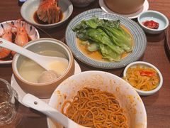 -蟹黄鱼·海派深夜面馆(巨鹿路店)