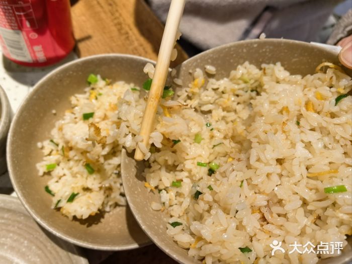 肖肖酸萝卜鱼火锅(总店)图片