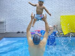 -IBOBI亲子游泳俱乐部(华侨城中心)