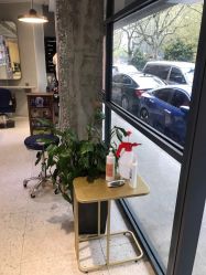 -PE SALON
