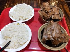 -万和春排骨砂锅米饭(湖北路店)