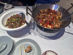 辣得叫牛娃-湘中缘·湖南菜(娄底驻京办店)