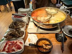 -天成·潮州牛肉脆肉鱼生蚝自助火锅