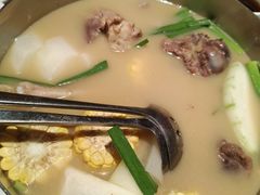 -肥仔文澳门猪骨煲(南京西路店)