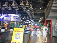 -极限PLAY运动娱乐新世界·团建派对潮玩休闲馆·室内蹦极高空游乐园