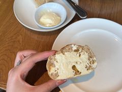 -ROAST coffee & eatery