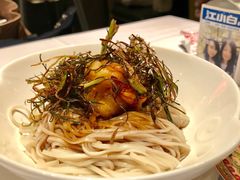 蔥油大阿哥蝦球拌麵-格格府
