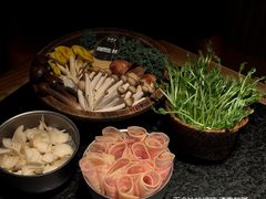 -三出山火锅(南京万象天地店)