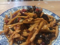 -江城燕子大排档(江汉路步行街店)