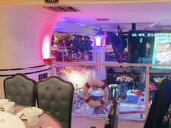 -巴特餐饮6加1音乐餐吧·新疆菜