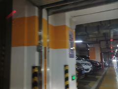 -万象城-停车场