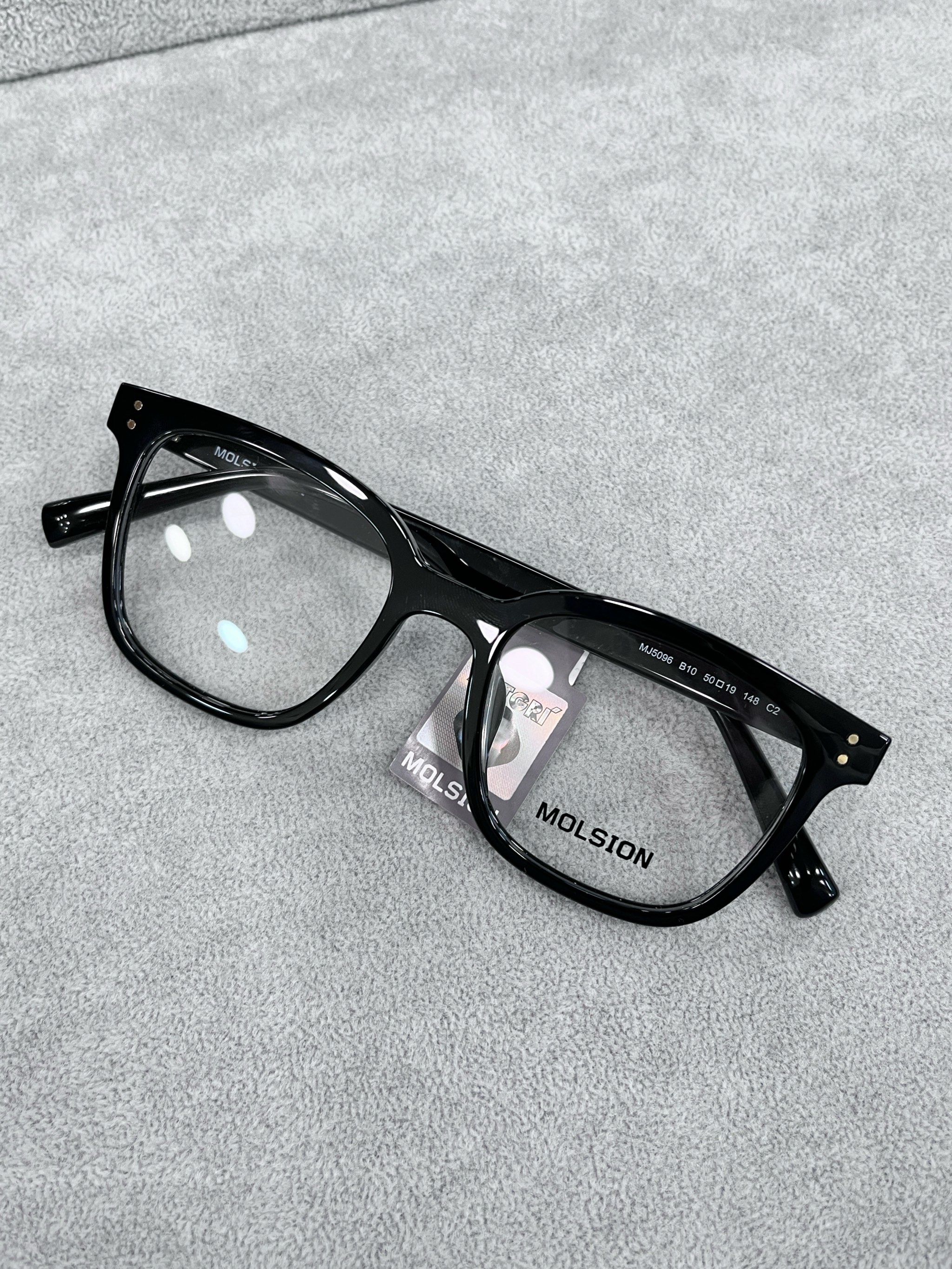 陌森品牌推出肖战同款眼镜 mj3068