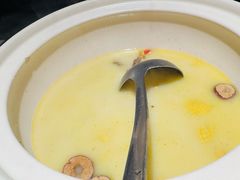 胡椒散养土鸡猪肚锅-乔街深夜食堂·小龙虾·高压锅生蚝(杭州总店)