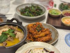 -半山腰·云南菜(侨福芳草地店)