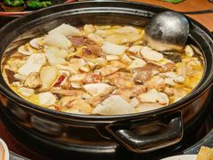 -一朵菌·野生菌探索家火锅(南亚店)