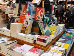 -西西弗书店&矢量咖啡(凯德晶萃广场店)