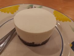 榴莲慕斯-萨莉亚意式餐厅(新洲家乐福店)