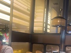 -钱小奴海鲜自助黑金店(杭州滨江龙湖店)