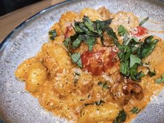 -HELLO 27 意面·沙拉·帕尼尼