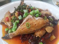 -洪霞餐馆
