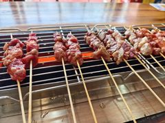 -哈尔滨小酒馆·鲜肉现穿自助烧烤(康新花园店)