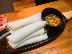 丝娃娃-野山舂·贵州现舂酸汤火锅(鸿通城店)