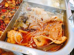 -鸡遇虾煲干锅火锅(小寨金莎店)