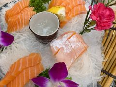 -青瓦餐厅·生鱼片·韩园烤肉(西塔店)