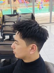 -尤司男士国潮理发馆