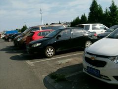 android_upload_pic-家乐福南翔店停车场