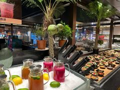 -钱小奴海鲜自助黑金店(杭州滨江龙湖店)