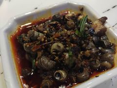 螺丝-凤凰路何眼镜香辣蟹(花果园店)