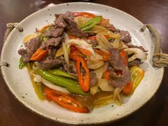 酸木瓜炒牛肉-紫滇源云南生态菜(丹凤街店)