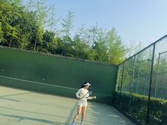 -成都高新创新角度网球俱乐部