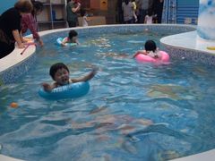 -乐悠游亲子游泳俱乐部