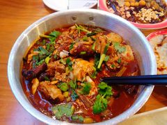 -爆炸头阿姨小四川正宗川味小吃(无任何分店)