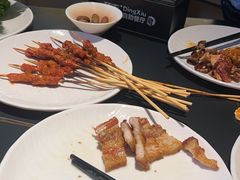 -涨巢·潮玩水疗局