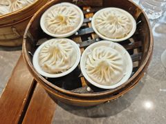 -莱莱小笼·乔艾