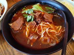 -李先生牛肉面大王(上海站南广场店)