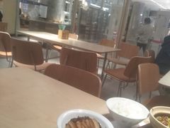 -老乡鸡(上海白玉兰广场店)