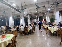 大堂-标记美食新鲜猪杂(兴南大道店)
